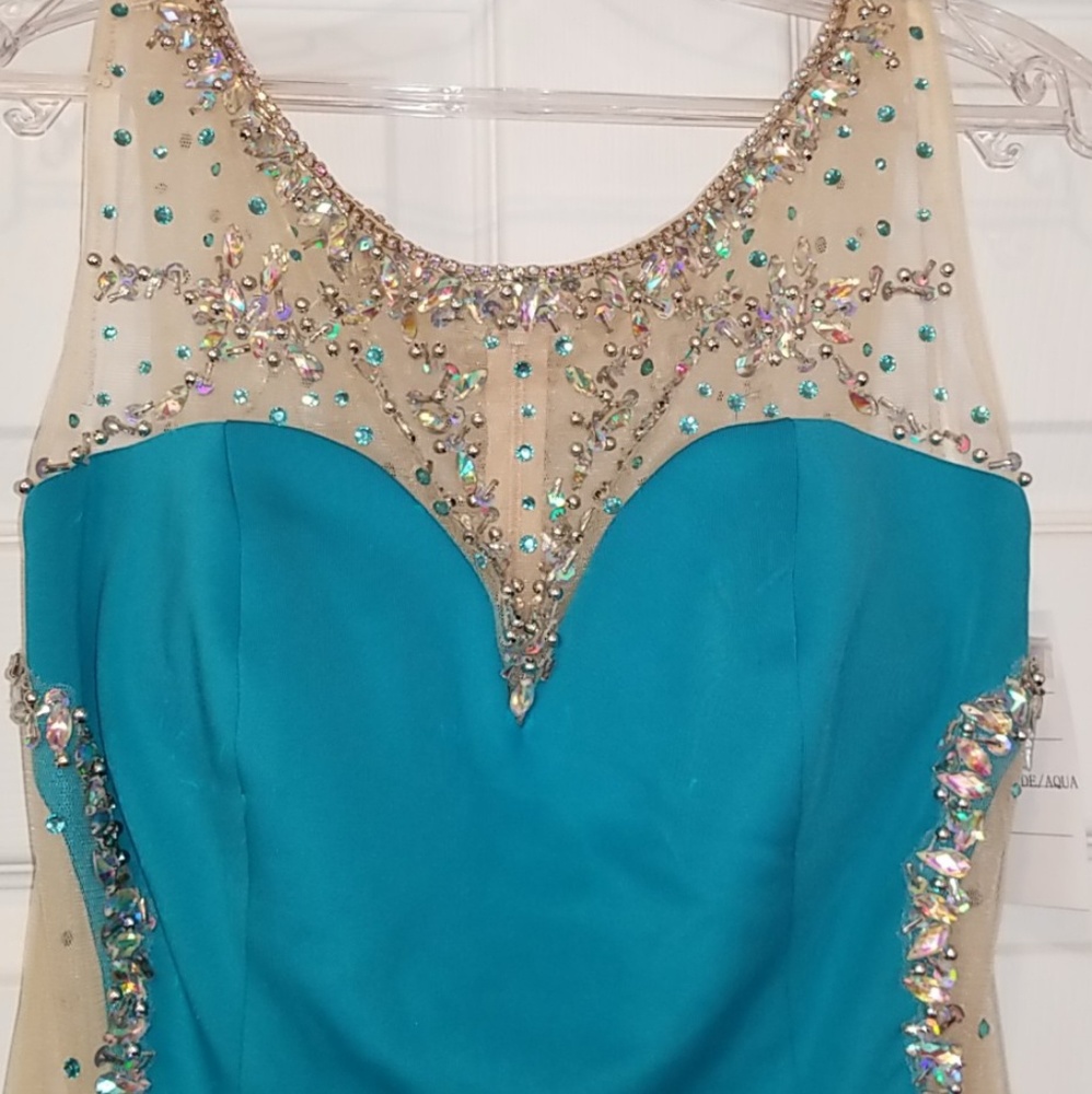 Prom Dress - Picture 4 of 4